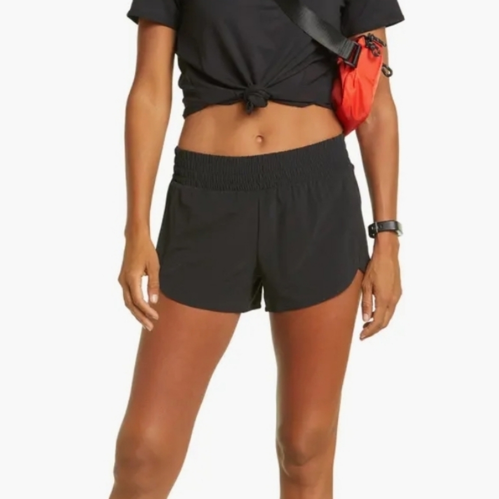 NWT Zella Altitude‎ Lined Elastic Waist Black Athletic Shorts M